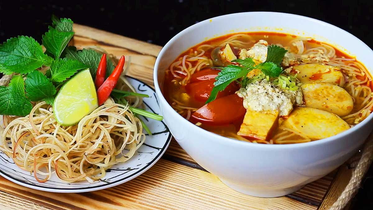 Cách chế biến bún riêu chay đơn giản