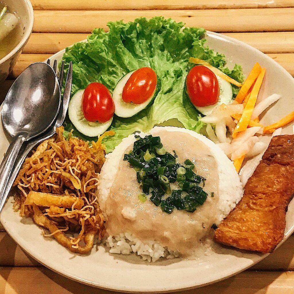 Quán ăn chay Quận 4 - Hương Sen