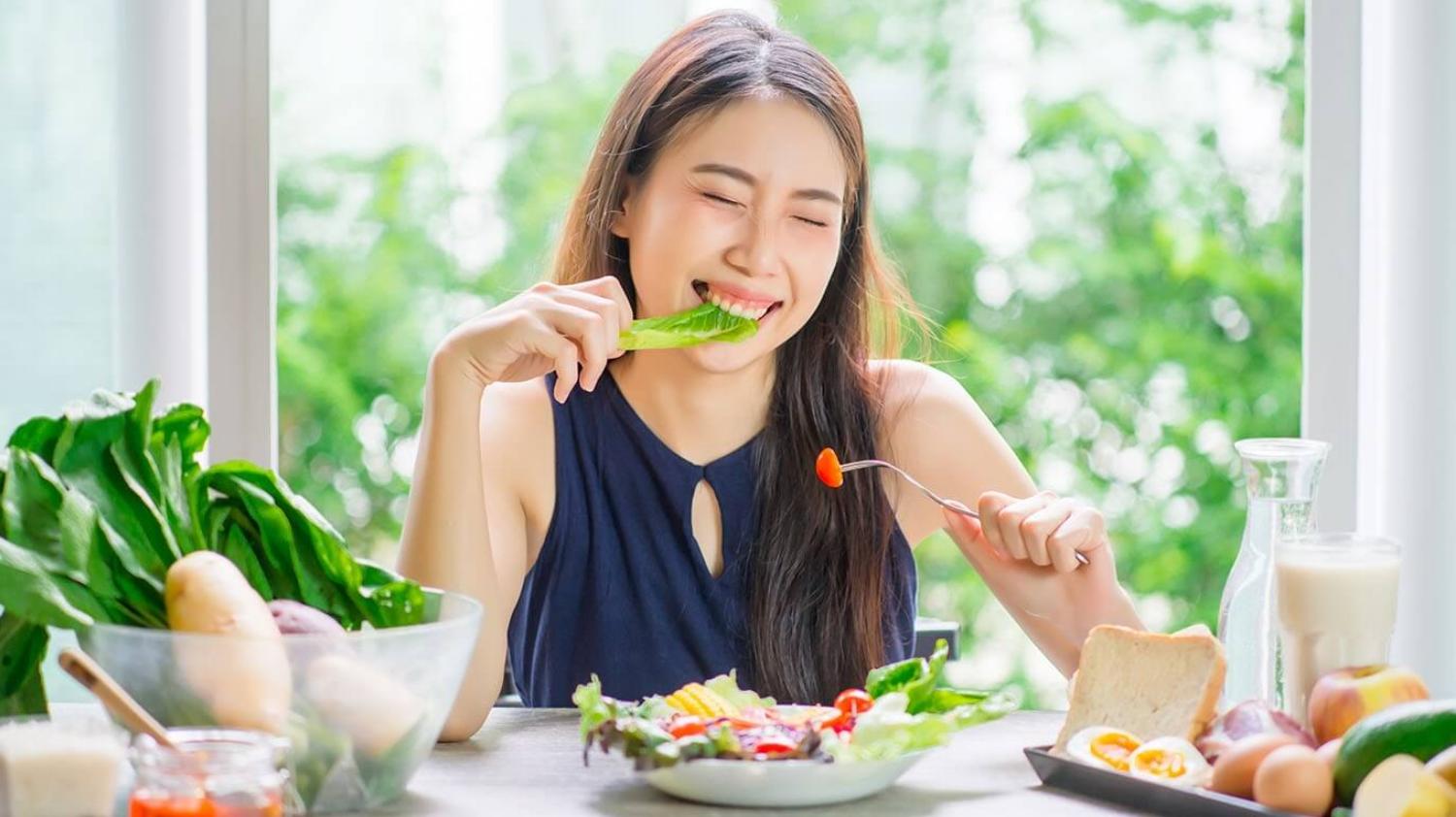 Ăn chay là một chế độ ăn chủ yếu sử dụng thực phẩm có nguồn gốc từ thực vật