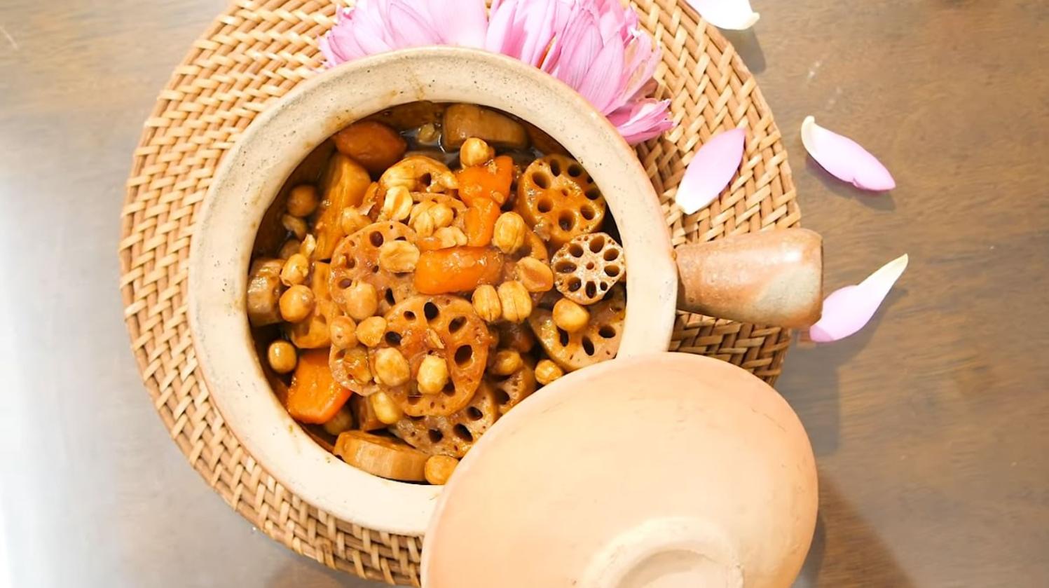 Củ sen kho chay