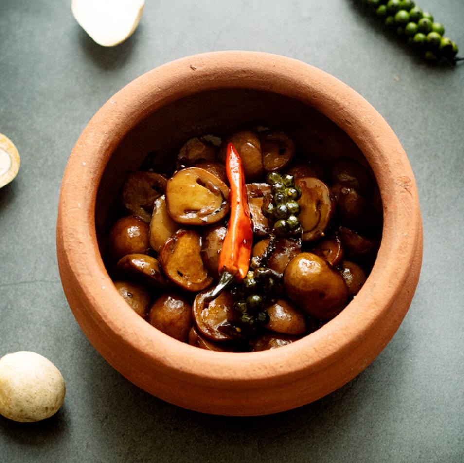 Nấm rơm kho tộ