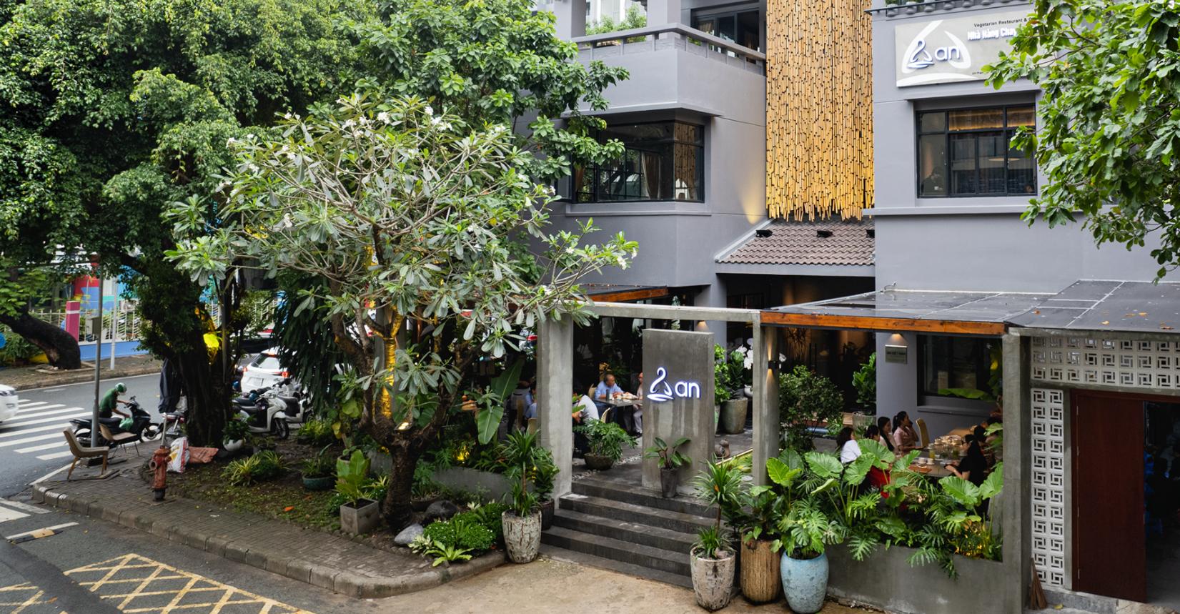 Quán ăn chay Quận 7 An & Café