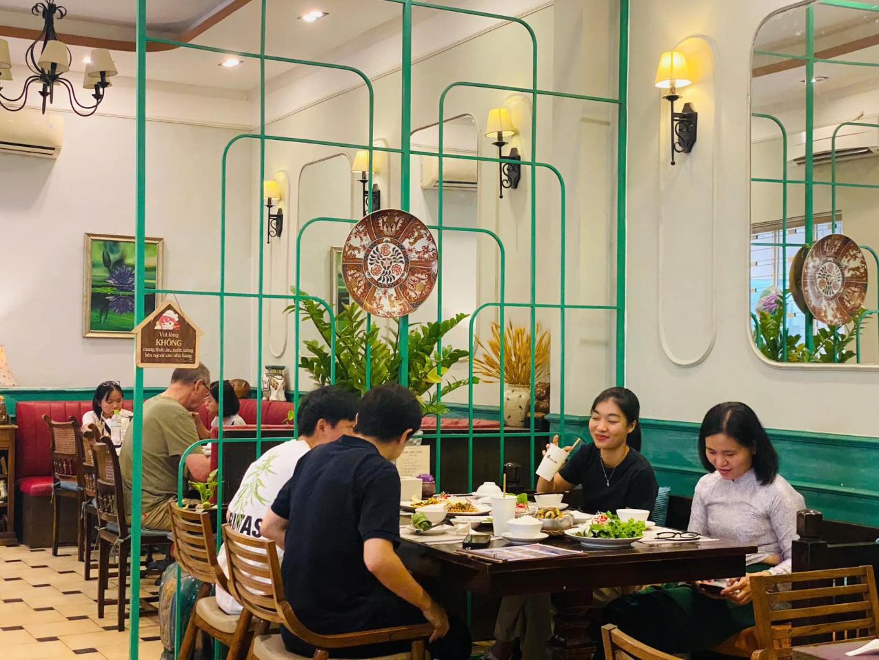 Quán chay Bông Súng