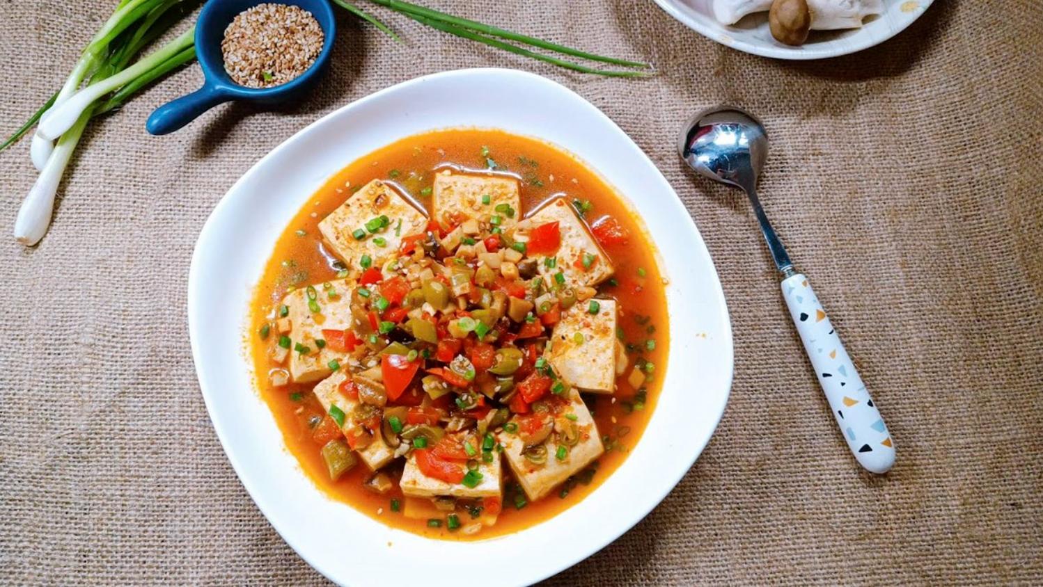 Đậu hũ sốt cay Tứ Xuyên chay