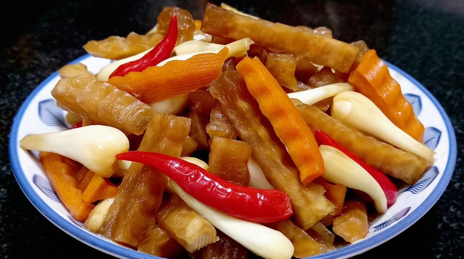 Dưa món ngâm nước tương