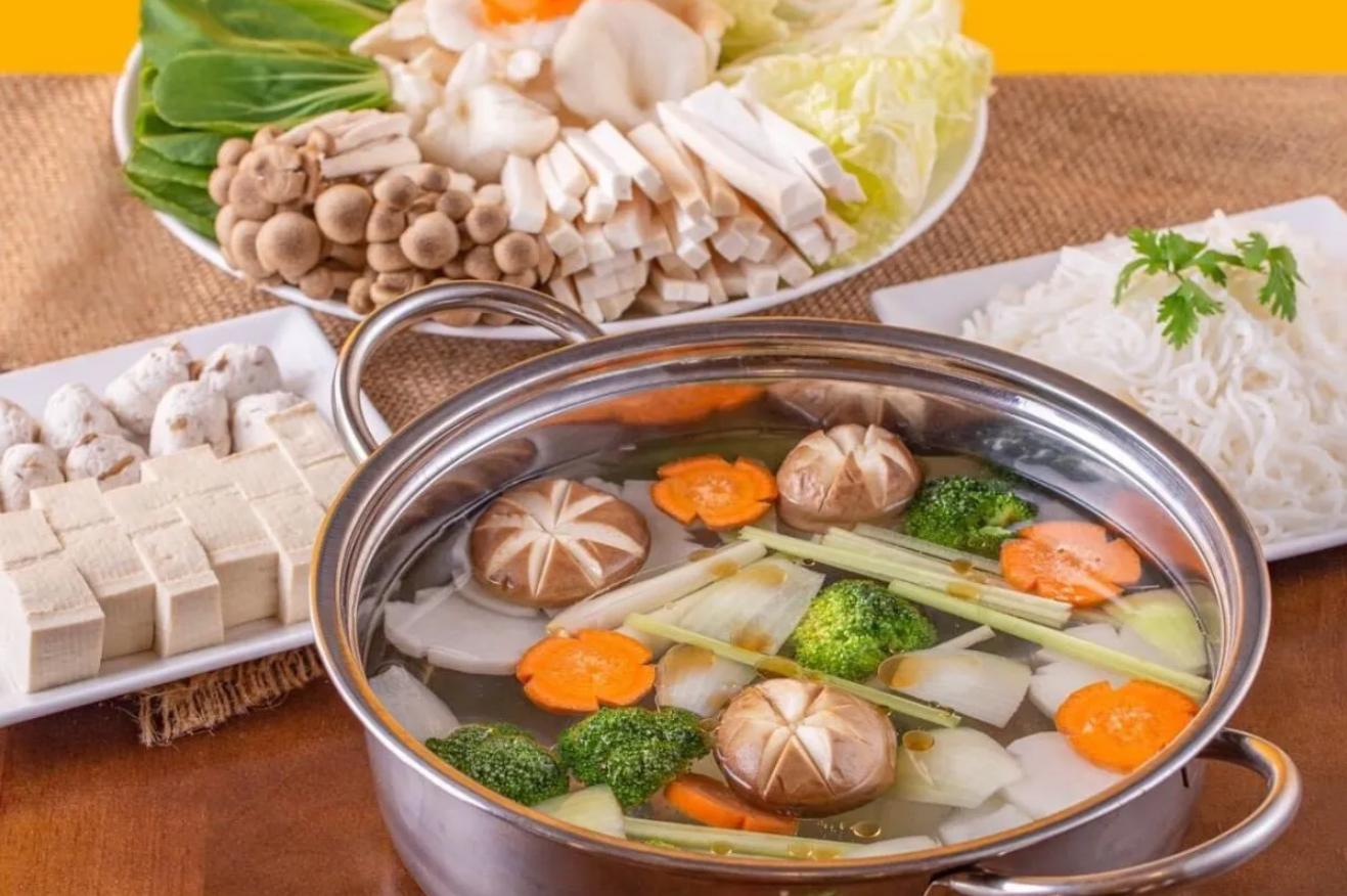 Lẩu nấm chay đủ loại