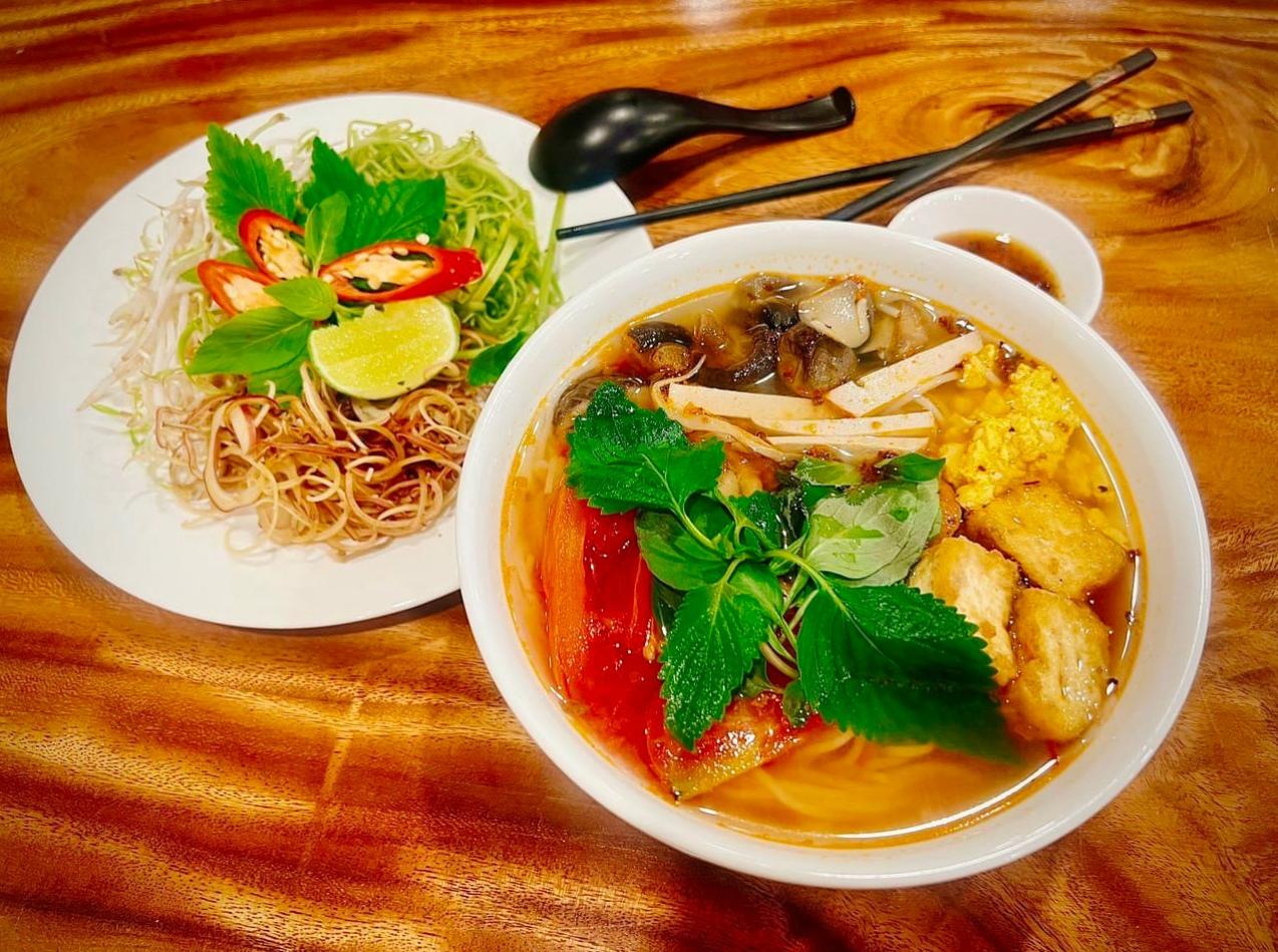 Cơm chay Thiện Tâm