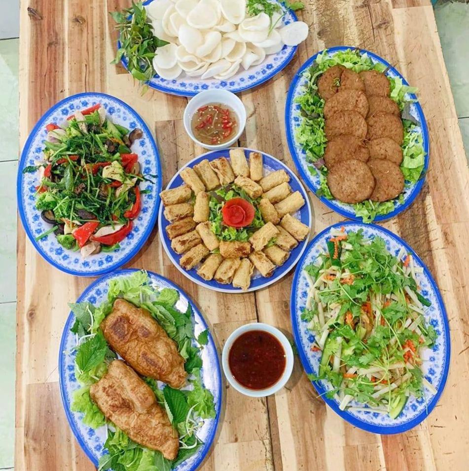 Cơm chay Thiện Nhẫn
